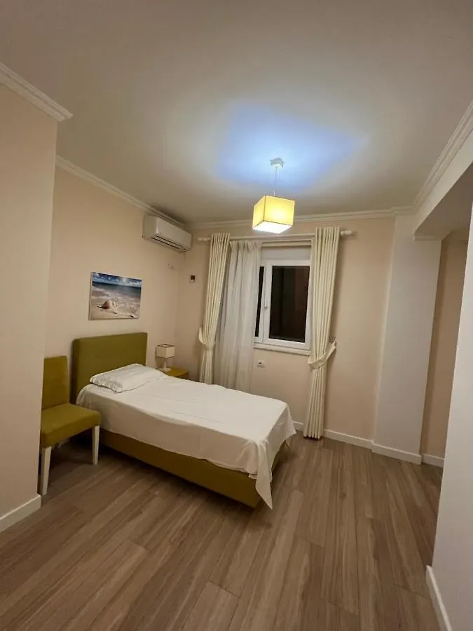 Primavera Lalez Bed & Breakfast